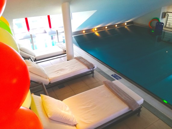 A small pool including a whirlpool corner - a great place to just float and enjoy. We were lucky and could enjoy it all by ourselves!